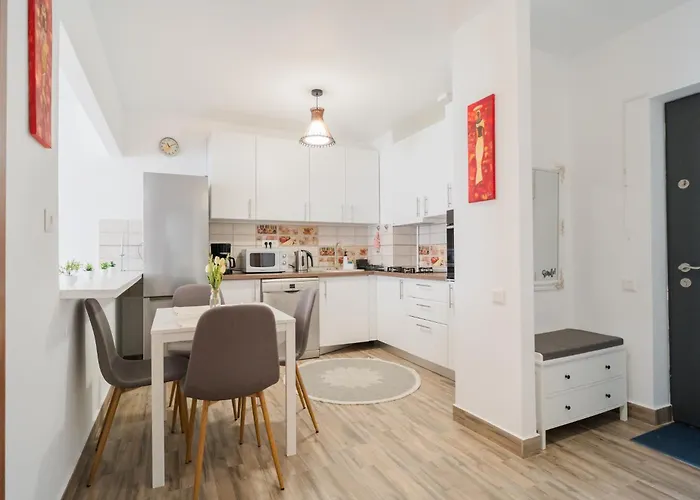 Renovated Gem Plumbuita Park Apartment Bucharest