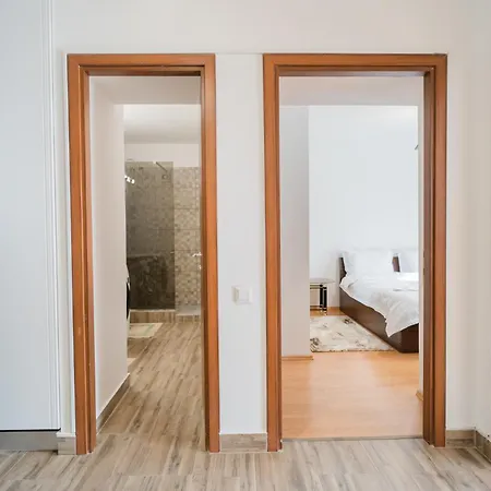 Renovated Gem Plumbuita Park