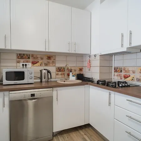 Appartement Renovated Gem Plumbuita Park *