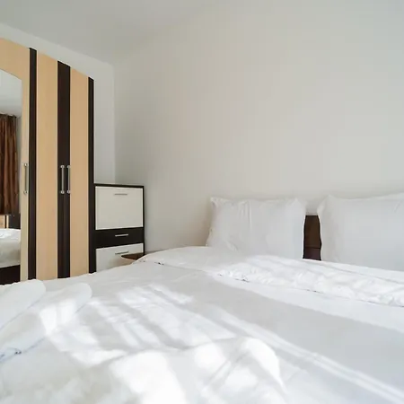 Renovated Gem Plumbuita Park *