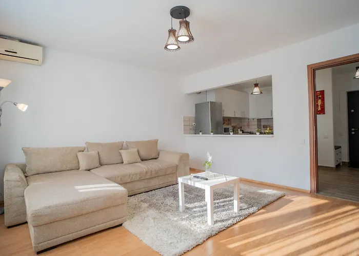 Lägenhet Renovated Gem Plumbuita Park Bukarest