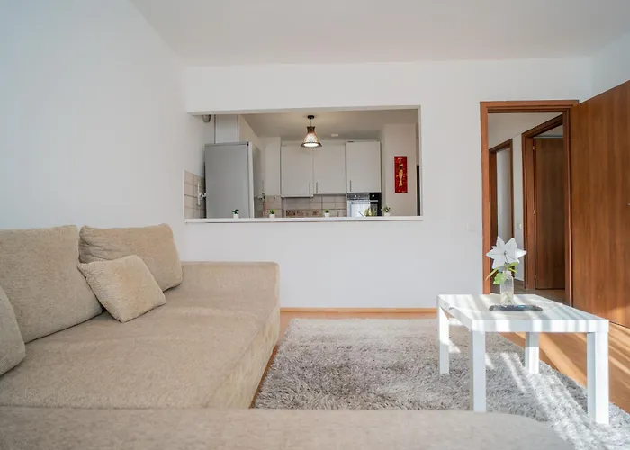 Lägenhet Renovated Gem Plumbuita Park