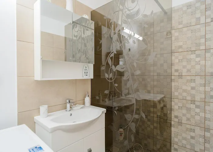 Renovated Gem Plumbuita Park * Bucharest