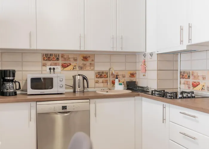 Renovated Gem Plumbuita Park Apartment Bucharest