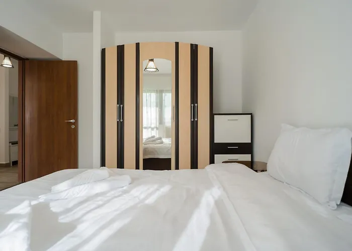 Renovated Gem Plumbuita Park Apartment Bucharest