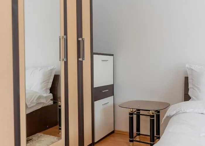 Renovated Gem Plumbuita Park * Bukarest