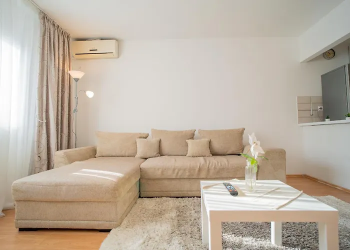 Apartment Renovated Gem Plumbuita Park *