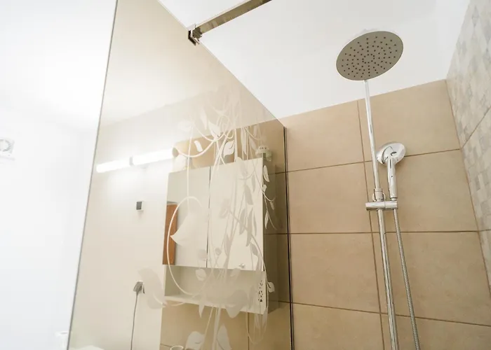 Apartament Renovated Gem Plumbuita Park