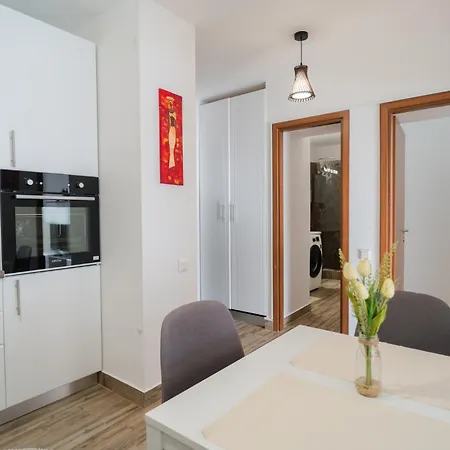 Renovated Gem Plumbuita Park Bukarest
