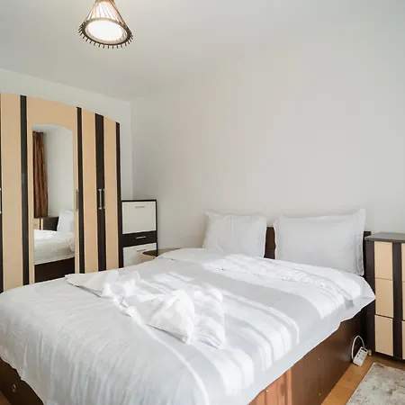 Lejlighed Renovated Gem Plumbuita Park Bukarest